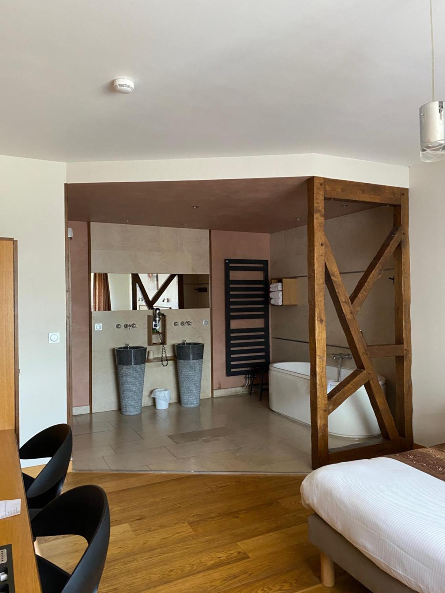 Auberge Des Moulins Pont-Les-Moulins 외부 사진
